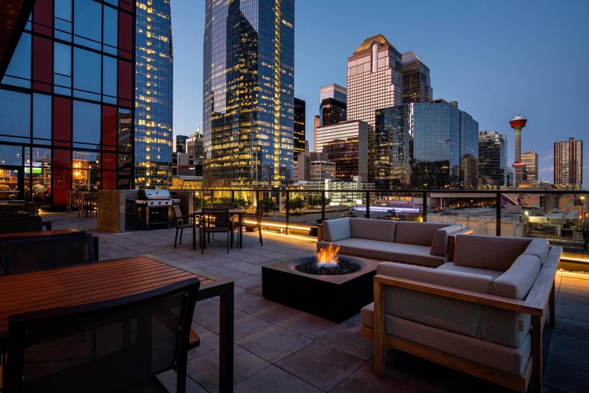 Residence Inn By Marriott Calgary Downtown/Beltline District Экстерьер фото