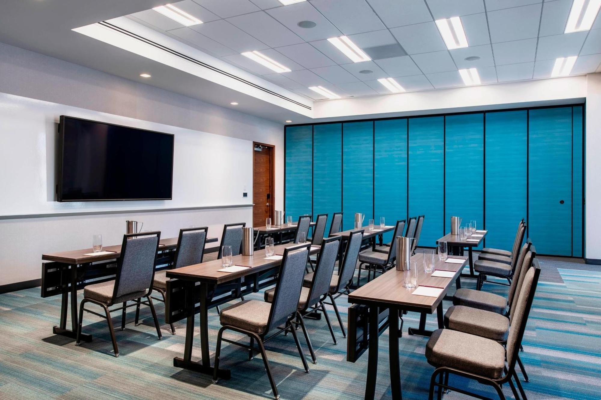 Residence Inn By Marriott Calgary Downtown/Beltline District Экстерьер фото