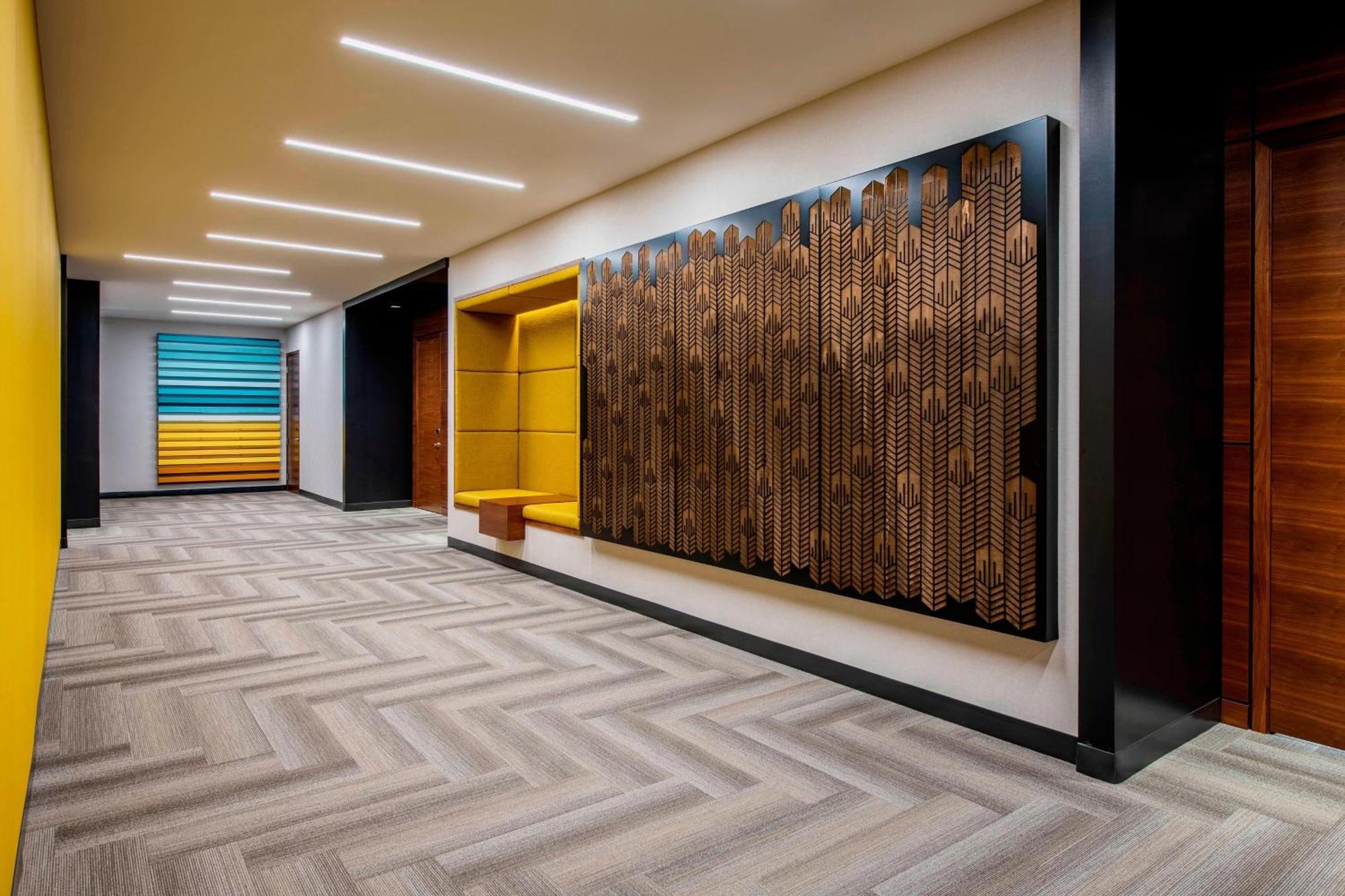 Residence Inn By Marriott Calgary Downtown/Beltline District Экстерьер фото